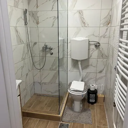 Didi2- Free Private Parking-garage Апартаменты