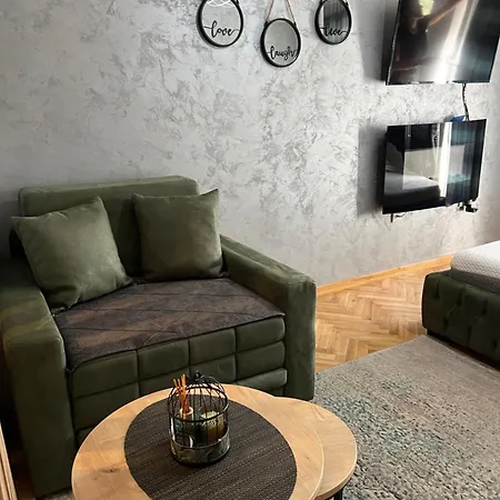 Didi2- Free Private Parking-garage Апартаменты Нови-Сад