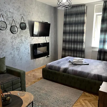 Didi2- Free Private Parking-garage * Нови-Сад